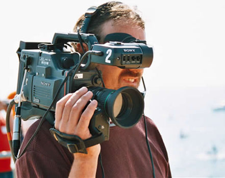 mike betteridge operating sony dxc-325 camera